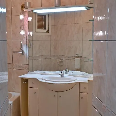 1st Line Sea View & Rooftop - Arena Daire